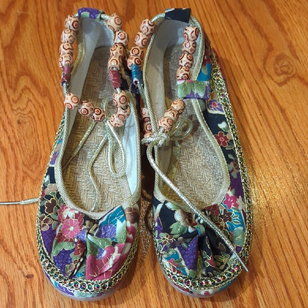 Elegant Floral Women's Flats